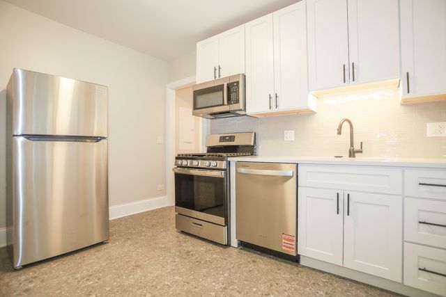 6418 N Richmond Street 1W, Chicago, IL 60645