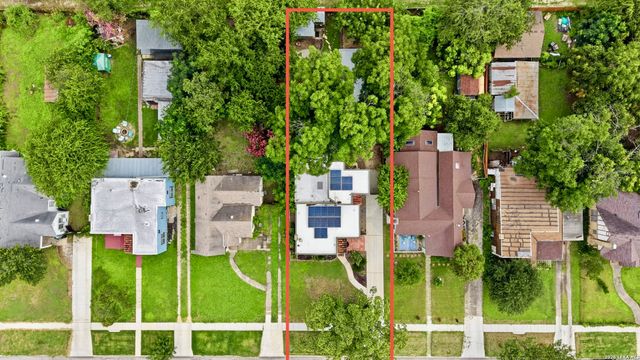 1833 W GRAMERCY PL, San Antonio, TX 78201