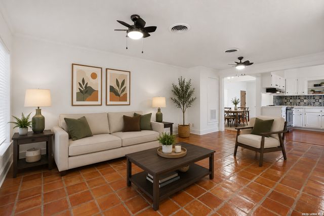 1833 W GRAMERCY PL, San Antonio, TX 78201