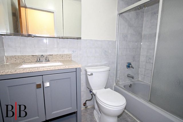 1121 E 73 Street, Brooklyn, NY 11234