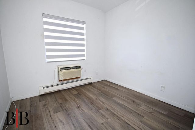 1121 E 73 Street, Brooklyn, NY 11234