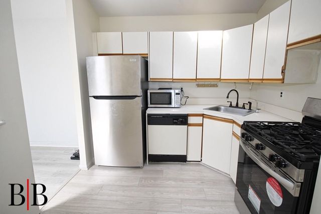 1121 E 73 Street, Brooklyn, NY 11234