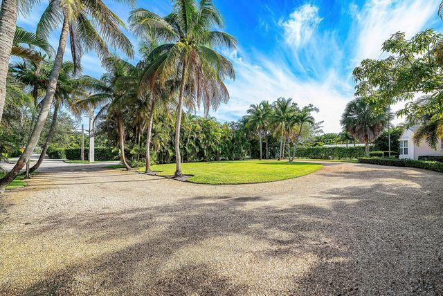 1202 N Swinton Avenue, Delray Beach, FL 33444