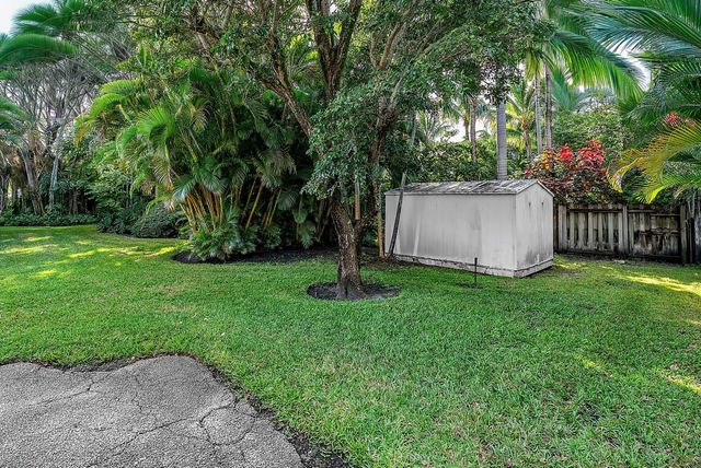 1202 N Swinton Avenue, Delray Beach, FL 33444