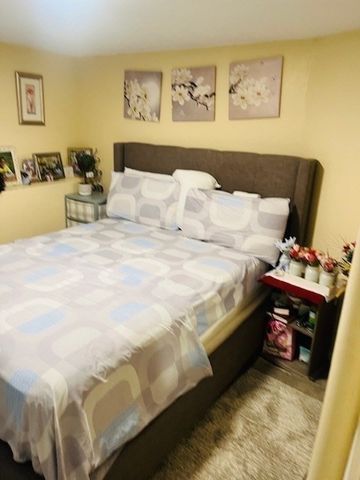 640 Oakhill Ave, Attleboro, MA 02703