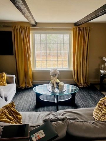 640 Oakhill Ave, Attleboro, MA 02703