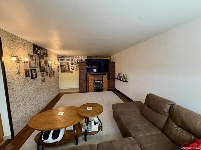 8610 151st Avenue 4C, Howard Beach, NY 11414