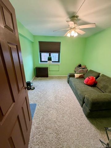 8610 151st Avenue 4C, Howard Beach, NY 11414