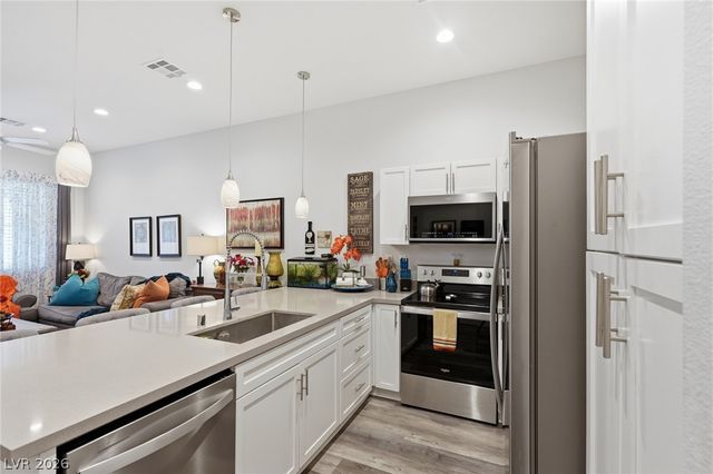 6439 Wide Sky Street, Las Vegas, NV 89166