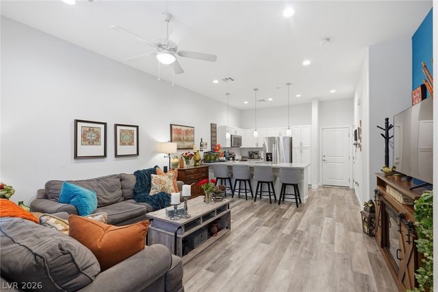 6439 Wide Sky Street, Las Vegas, NV 89166