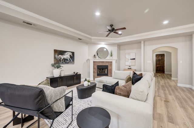 223 Wood Street 501, Grapevine, TX 76051