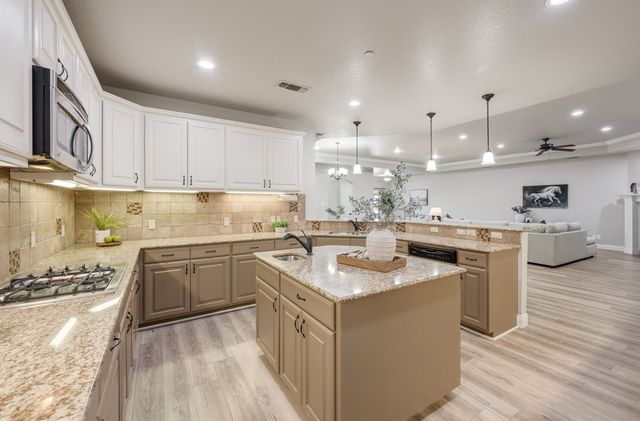 223 Wood Street 501, Grapevine, TX 76051