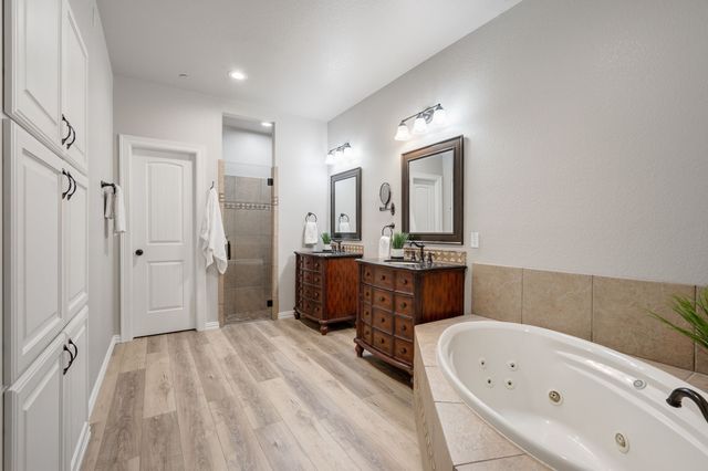 223 Wood Street 501, Grapevine, TX 76051