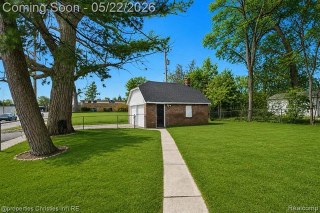 771 W Marshall Street, Ferndale, MI 48220