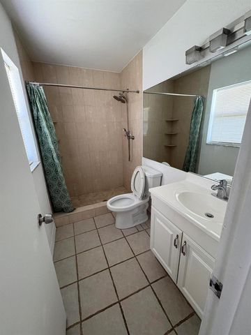 3801 Van Cott Circle, West Palm Beach, FL 33403