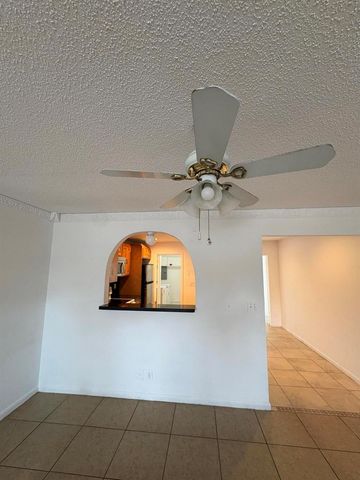 3801 Van Cott Circle, West Palm Beach, FL 33403