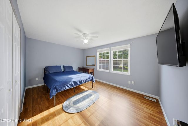 8811 Running Fox Cir, Louisville, KY 40291