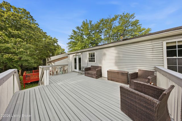8811 Running Fox Cir, Louisville, KY 40291