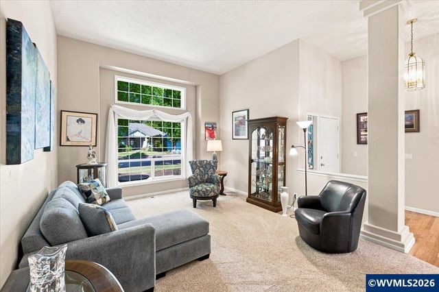 5331 Woodscape Dr SE, Salem, OR 97306