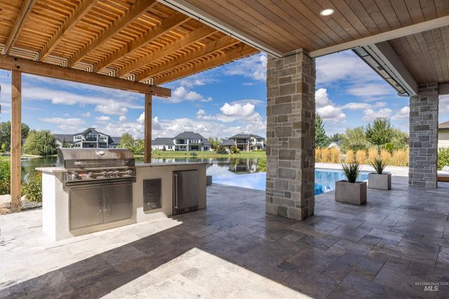 2345 S Mallard Wing Way, Eagle, ID 83616