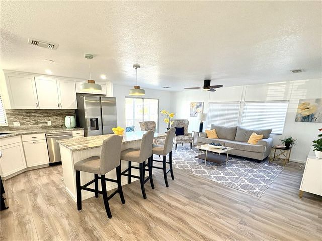 43 N EASTER ISLAND CIRCLE, Englewood, FL 34223