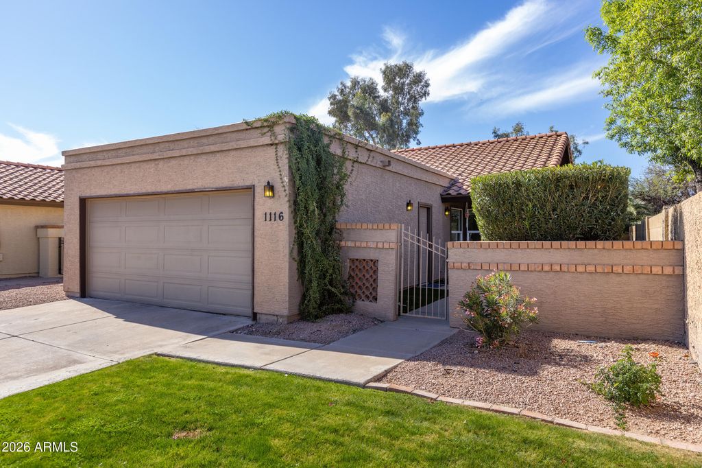 1116 S Chestnut Street, Mesa, AZ 85204