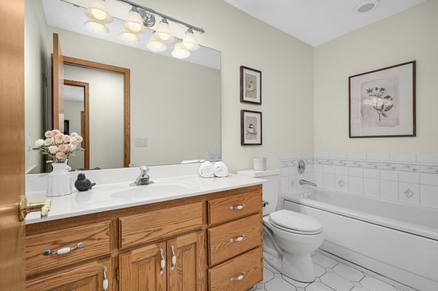 6821 Logan Avenue S, Richfield, MN 55423