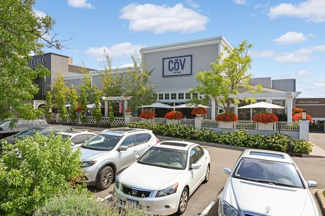 6821 Logan Avenue S, Richfield, MN 55423