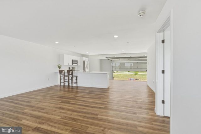93 CORSAIR DR, Millville, NJ 08332