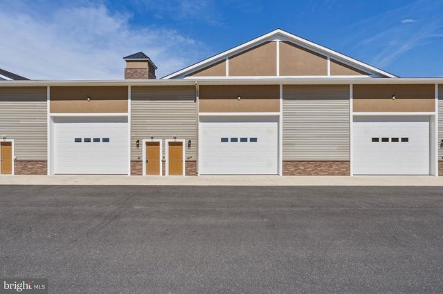 93 CORSAIR DR, Millville, NJ 08332