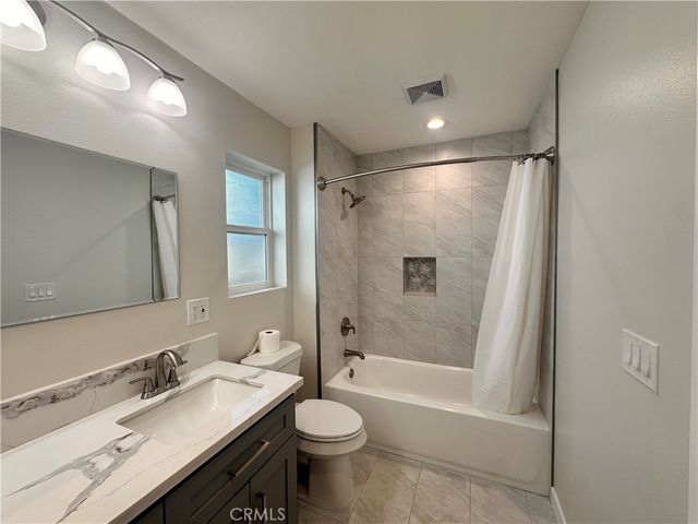 211 E Walnut 1, Monrovia, CA 91016