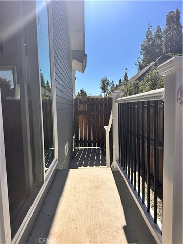 211 E Walnut 1, Monrovia, CA 91016