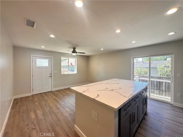 211 E Walnut 1, Monrovia, CA 91016