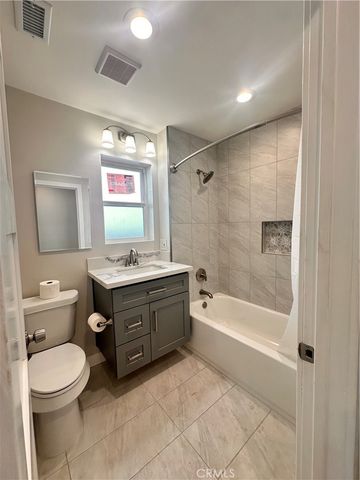 211 E Walnut 1, Monrovia, CA 91016