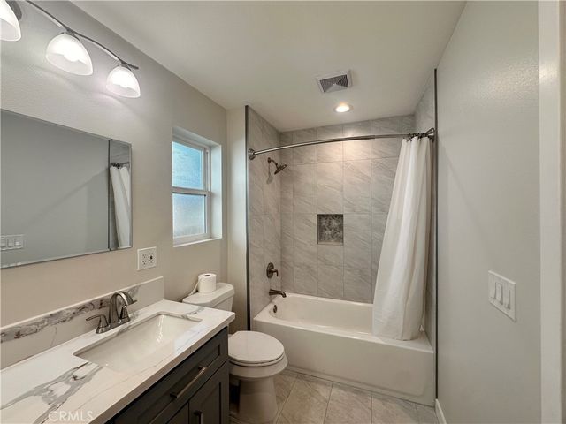 211 E Walnut 1, Monrovia, CA 91016