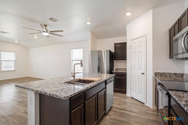 300 Jacquard Court, Troy, TX 76579