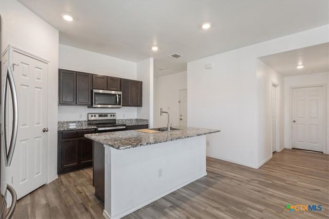 300 Jacquard Court, Troy, TX 76579