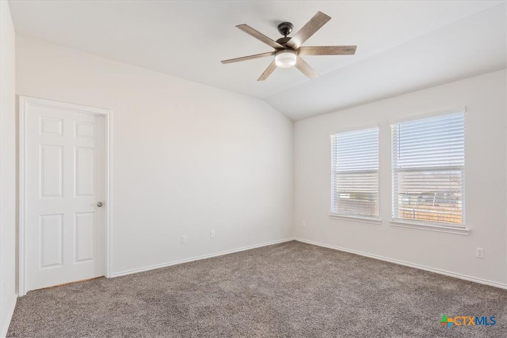 Image 14 of property listing at 300 Jacquard Court, Troy, TX 76579