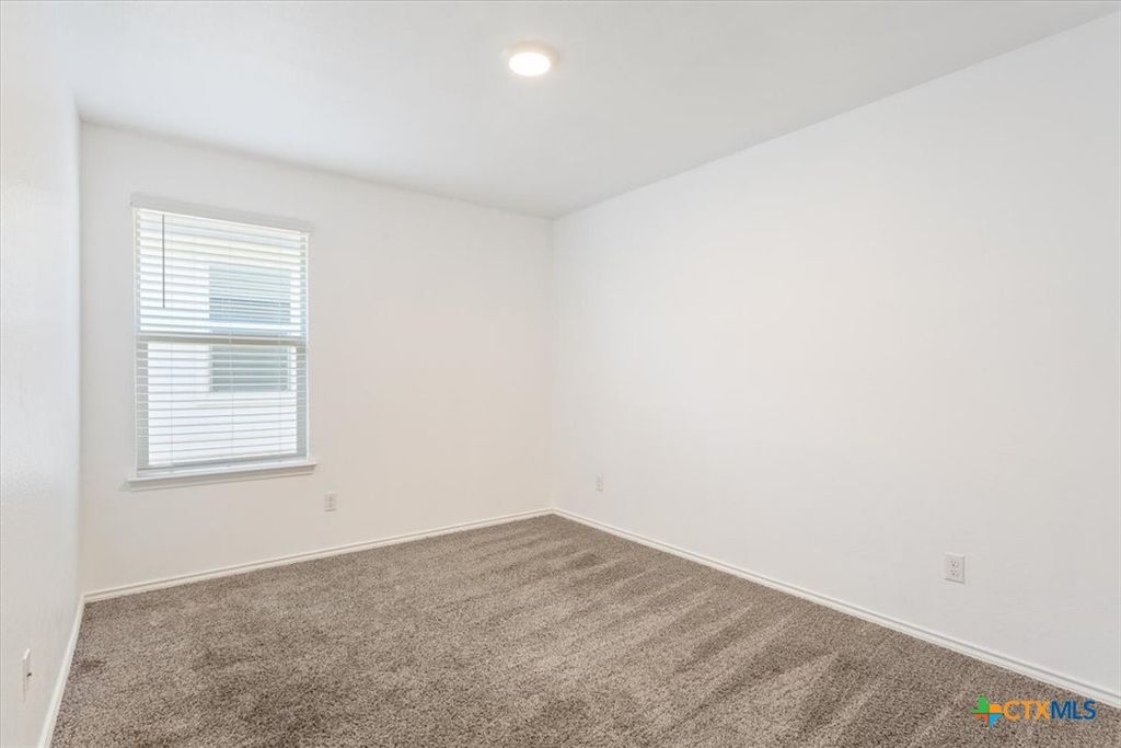 Image 19 of property listing at 300 Jacquard Court, Troy, TX 76579