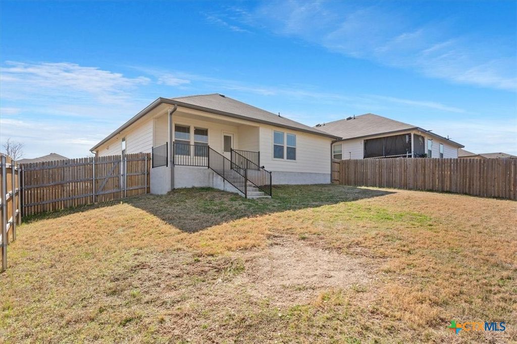 Image 24 of property listing at 300 Jacquard Court, Troy, TX 76579