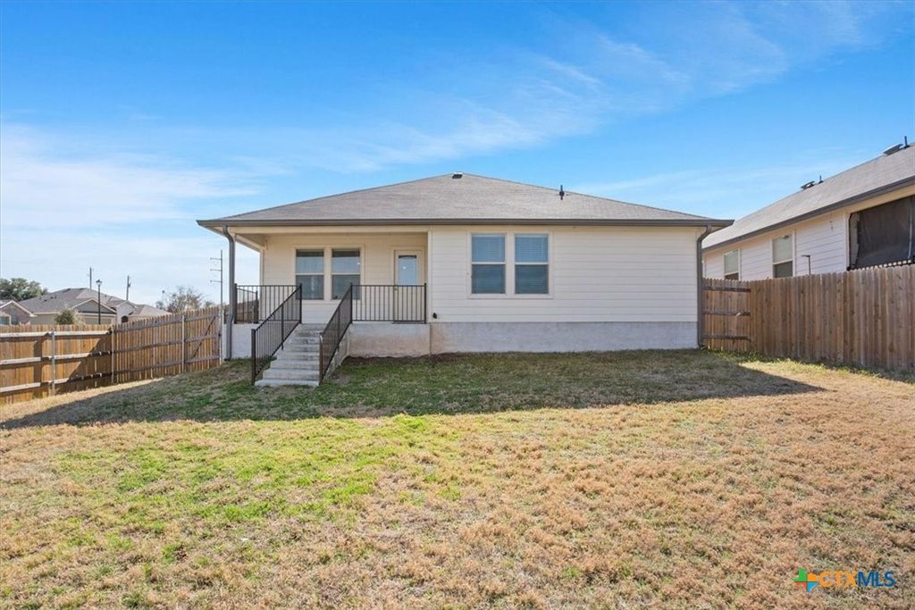 Image 25 of property listing at 300 Jacquard Court, Troy, TX 76579