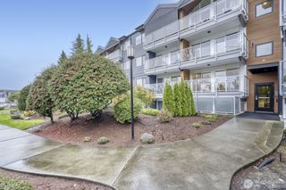 2501 Canterbury Lane E #215, Seattle, WA 98112