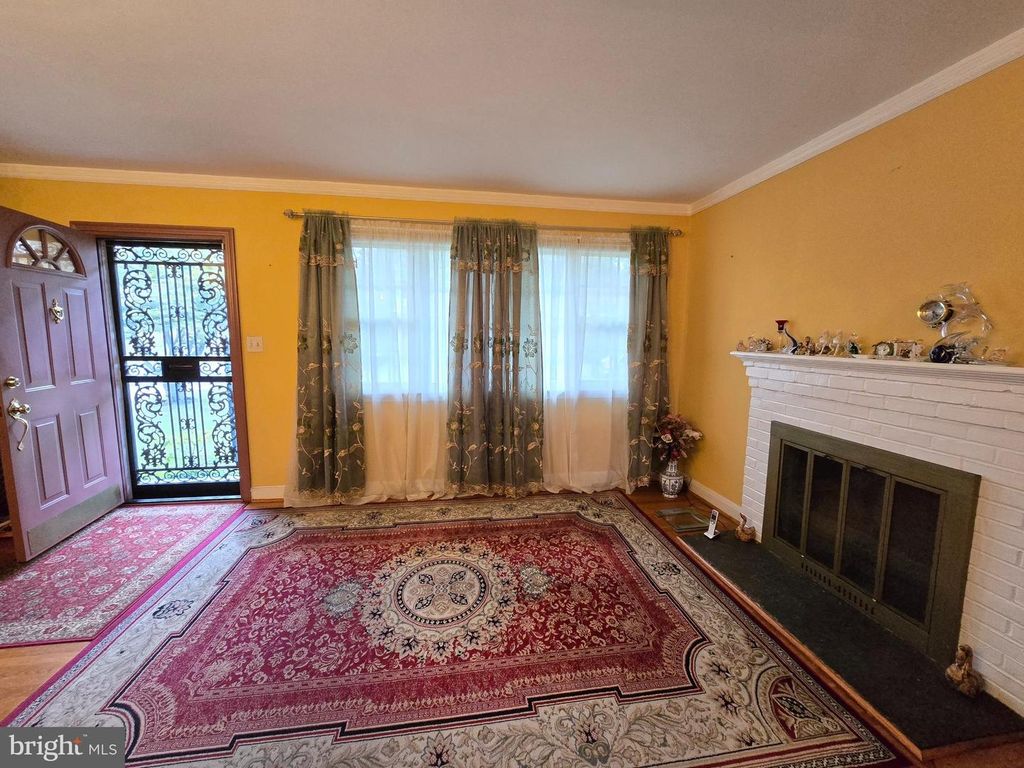414 KERWIN RD, Silver Spring, MD 20901
