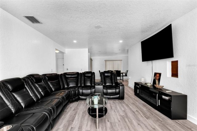 5527 FAIRWAY DRIVE S, Punta Gorda, FL 33982