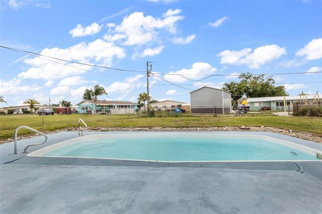 5527 FAIRWAY DRIVE S, Punta Gorda, FL 33982
