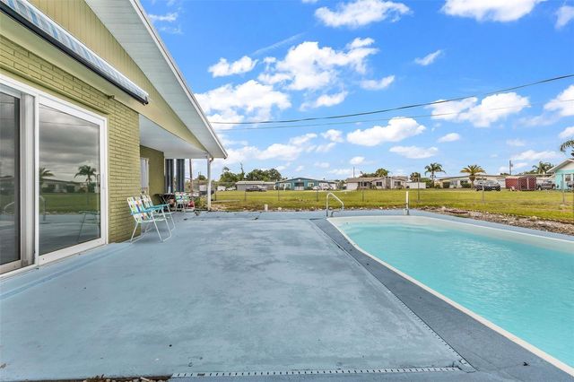 5527 FAIRWAY DRIVE S, Punta Gorda, FL 33982