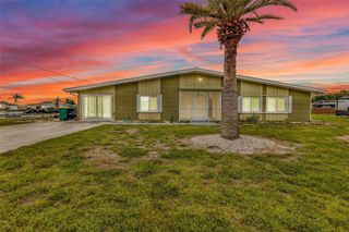 5527 FAIRWAY DRIVE S, Punta Gorda, FL 33982