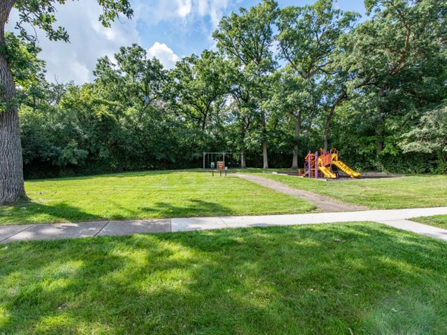 113 OAKTON Lane, Lake Villa, IL 60046