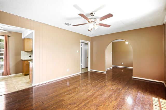 1507 Willow Rock Road, Houston, TX 77088