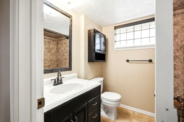 1507 Willow Rock Road, Houston, TX 77088